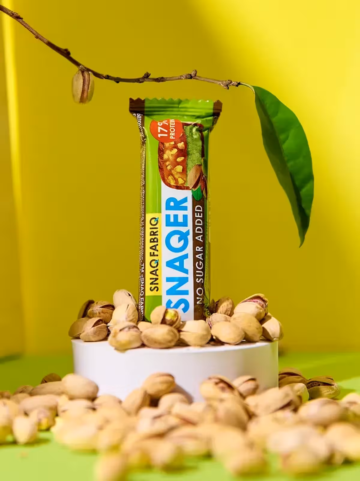 SNAQ FABRIQ, Snaqer, Батончик в шоколаде "Арахис, фисташка и кунафа", 50г